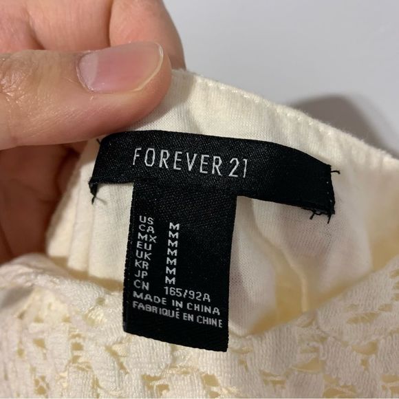 Forever 21 White lace top juniors size Medium - Picture 4 of 8